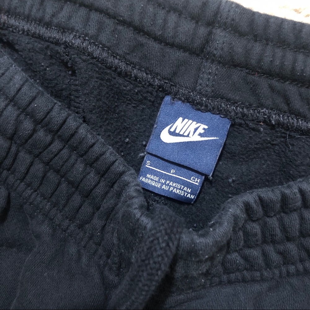 ♦️SOLD♦️ Nike Black Sweatpants - Picture 4 of 7
